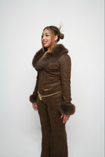 Cargar imagen en el visor de la galería, Cocoa Fur Jacket